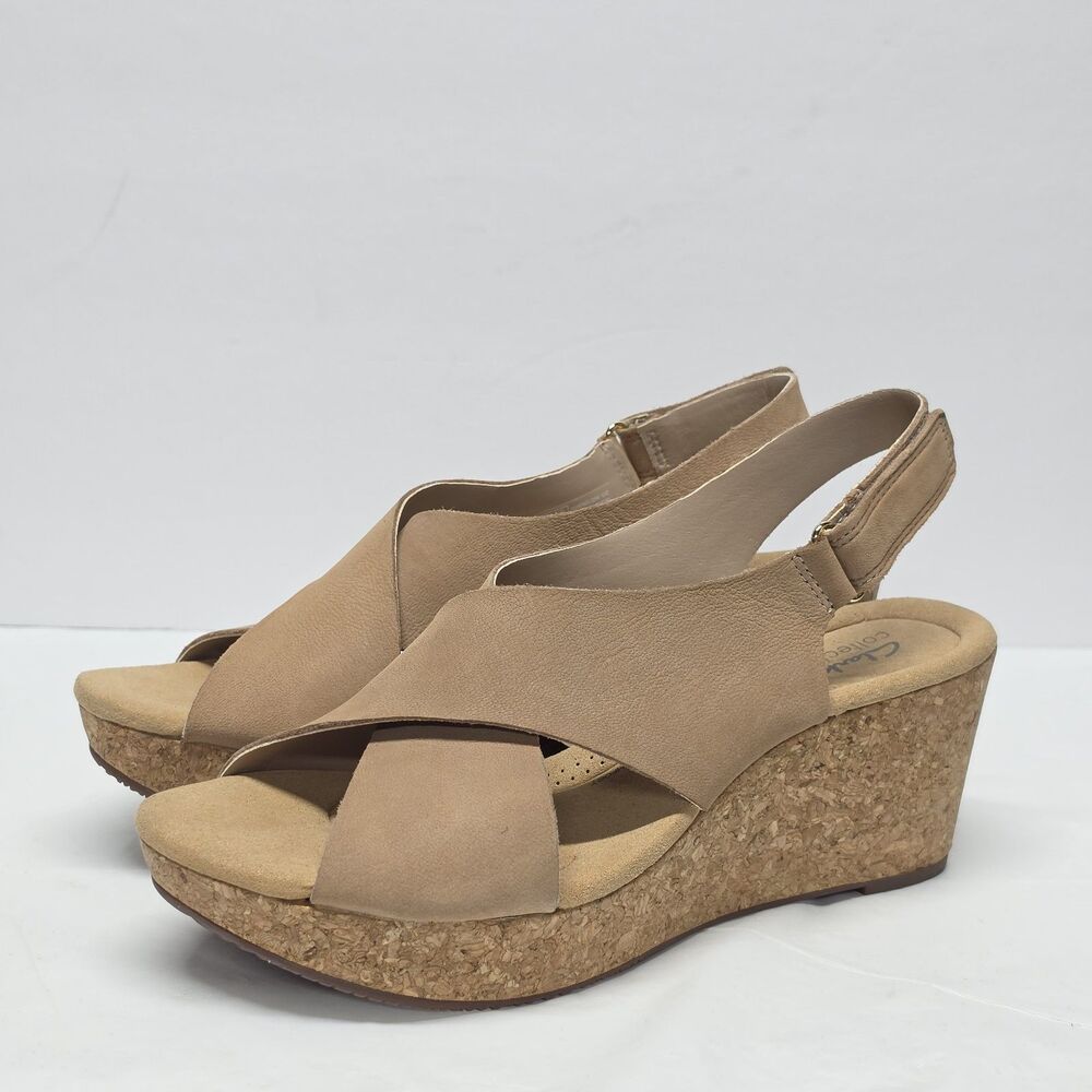 Clarks Women's Annadel Eirwyn Wedge Sandal Sand Nubuck Size 10 NEW